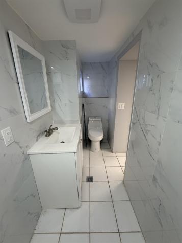 28 East 32nd Street Bayonne NJ 07002-0000