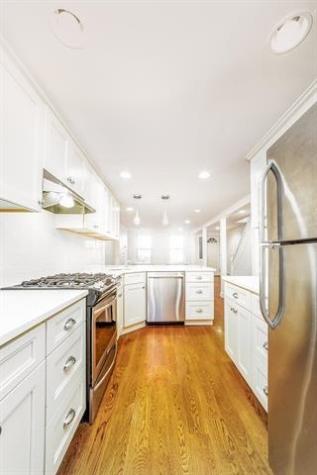 281.5 2nd Street Jersey City NJ 07302