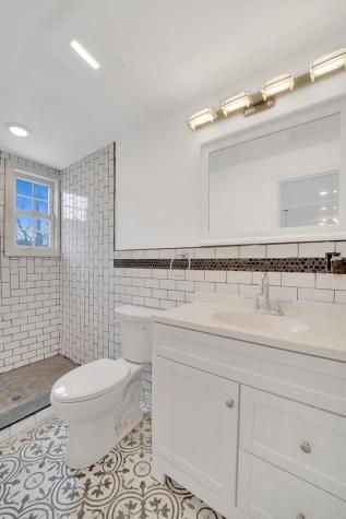 388 Broadway Bayonne NJ 07002