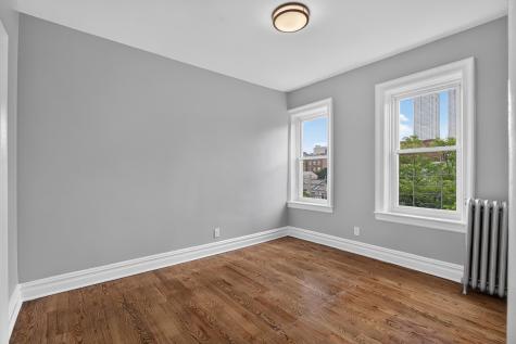 55 Corbin Avenue Jersey City NJ 07306-5650