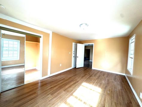 82 Woodlawn Avenue Jersey City NJ 07305