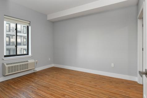 424 Whiton Street Jersey City NJ 07304