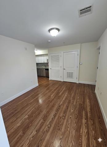 112 39th Street Union City NJ 07087-6128