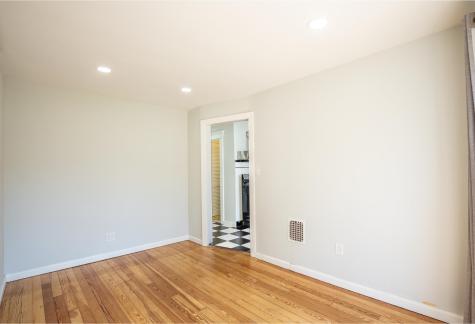 24 Edwards Court Bayonne NJ 07002