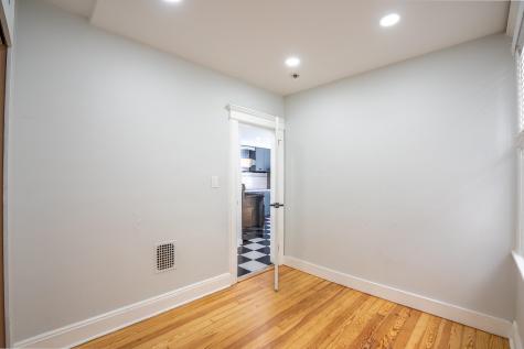 24 Edwards Court Bayonne NJ 07002