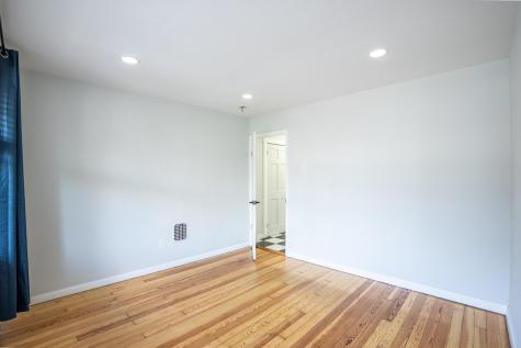 24 Edwards Court Bayonne NJ 07002
