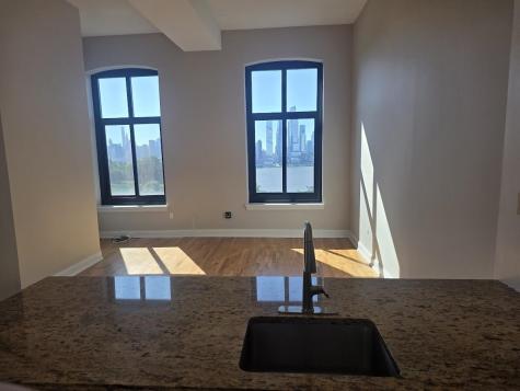 518-530 Gregory Avenue Weehawken NJ 07086