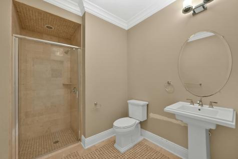 9 Marquis Court Edgewater NJ 07020