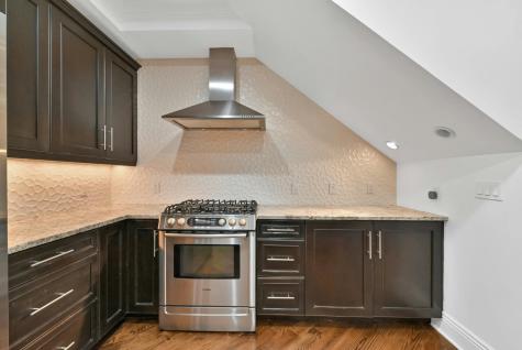 9 Marquis Court Edgewater NJ 07020
