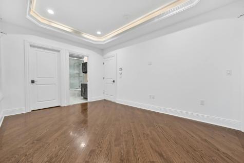 9 Marquis Court Edgewater NJ 07020
