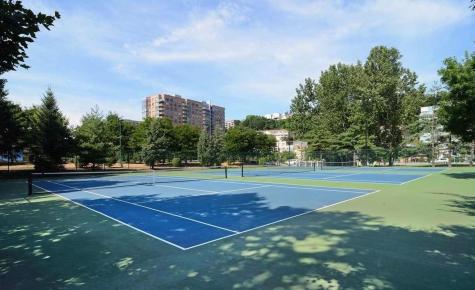 9 Marquis Court Edgewater NJ 07020