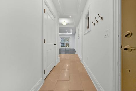 9 Marquis Court Edgewater NJ 07020