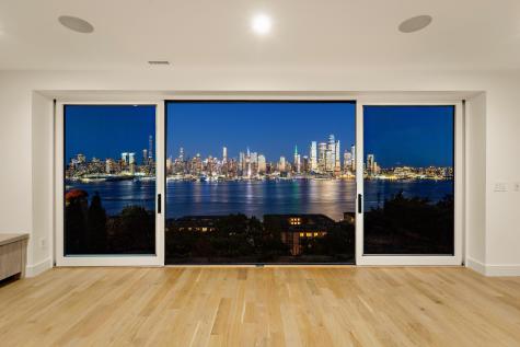 58 King Avenue Weehawken NJ 07086