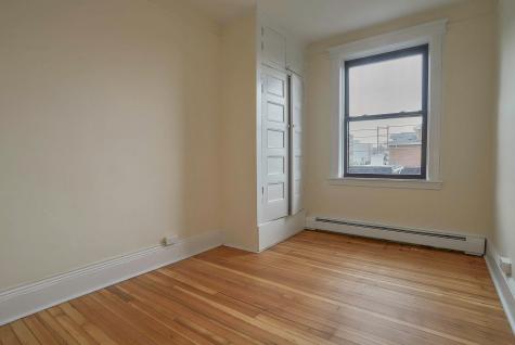 327 8th Street Union City NJ 07087
