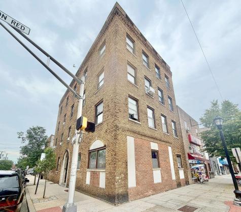 327 8th Street Union City NJ 07087