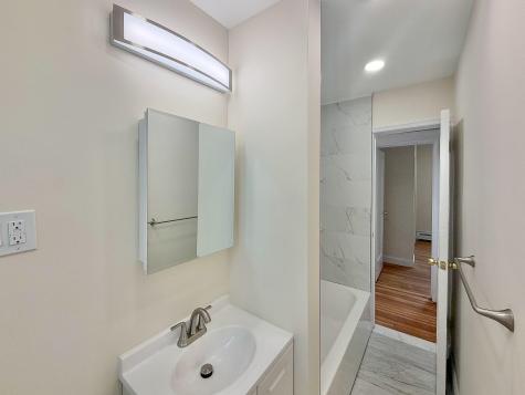 327 8th Street Union City NJ 07087