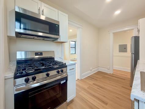 327 8th Street Union City NJ 07087