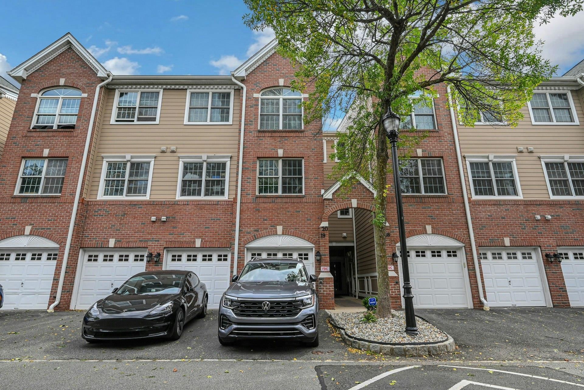 20 Lydia Drive Guttenberg NJ 07093
