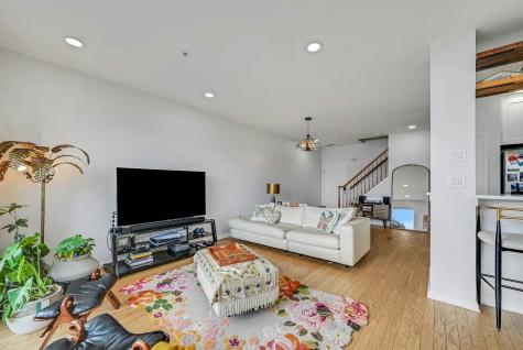 20 Lydia Drive Guttenberg NJ 07093