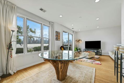 20 Lydia Drive Guttenberg NJ 07093
