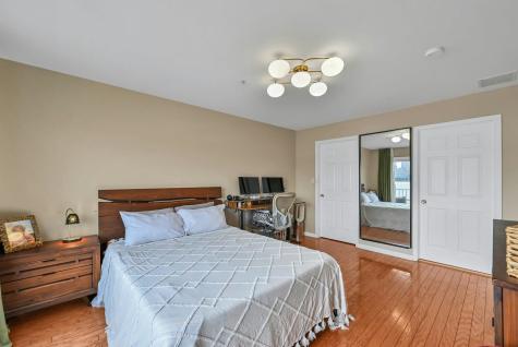 20 Lydia Drive Guttenberg NJ 07093