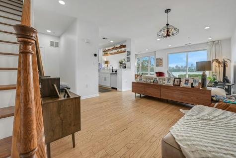 20 Lydia Drive Guttenberg NJ 07093