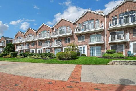20 Lydia Drive Guttenberg NJ 07093