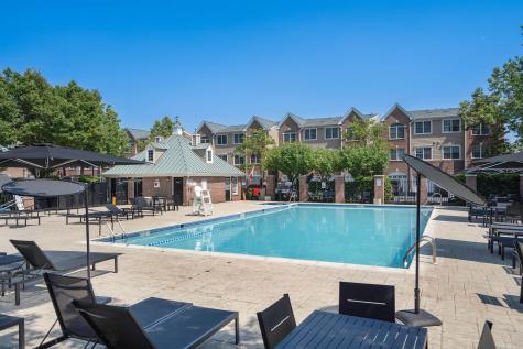 20 Lydia Drive Guttenberg NJ 07093