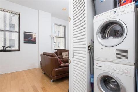 4 Beacon Way Jersey City NJ 07304