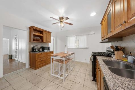 23 51st Street Bayonne NJ 07002