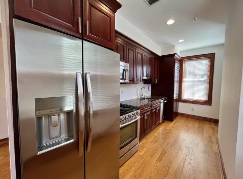 20 Erie Street Jersey City NJ 07302-4702