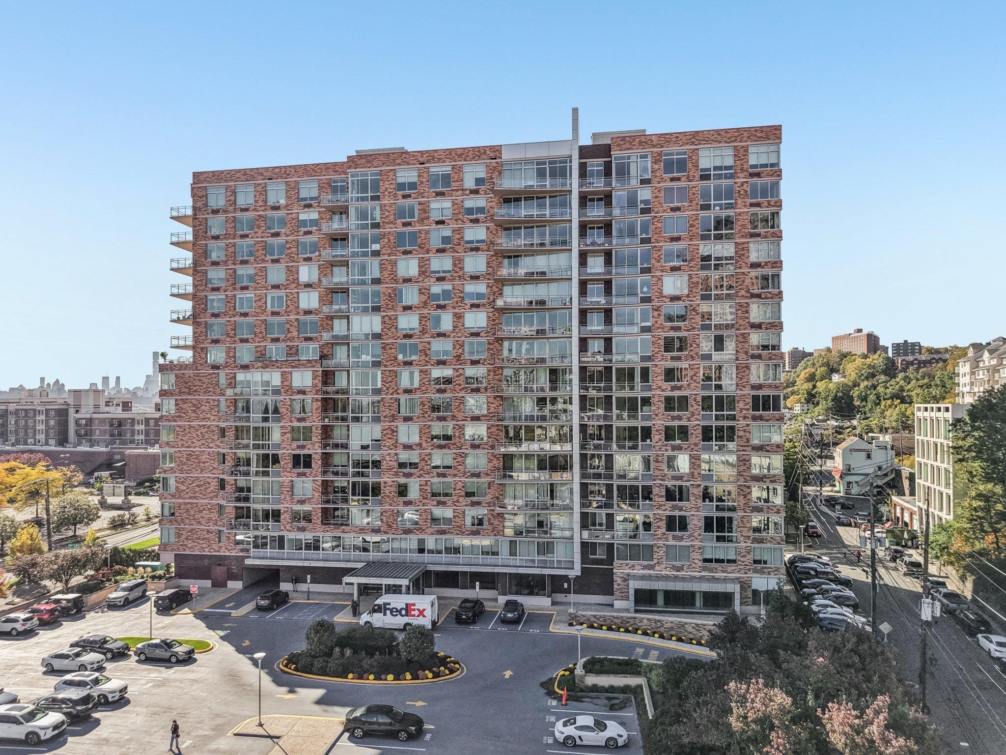 915 Hudson Park Edgewater NJ 07020