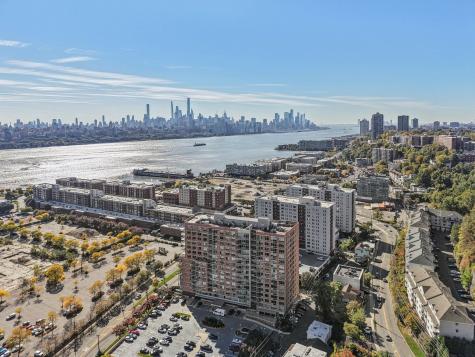 915 Hudson Park Edgewater NJ 07020