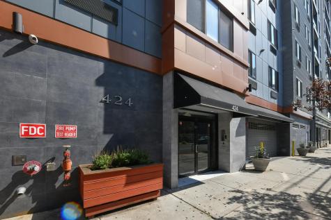 424 Whiton Street Jersey City NJ 07304