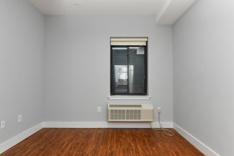 424 Whiton Street Jersey City NJ 07304