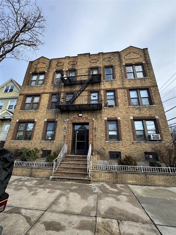 250 Avenue B Bayonne NJ 07002