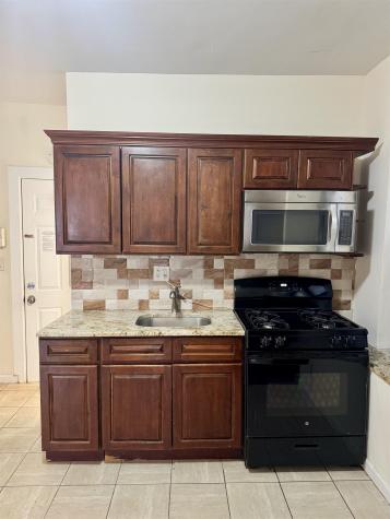 250 Avenue B Bayonne NJ 07002