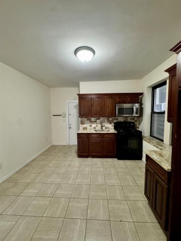 250 Avenue B Bayonne NJ 07002