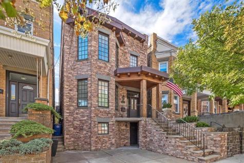 221 Angelique Street Weehawken NJ 07086