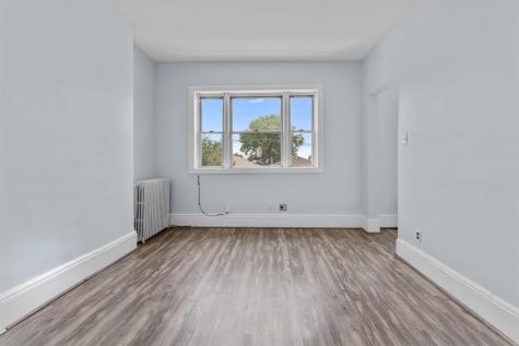 122 Mallory Avenue Jersey City NJ 07304
