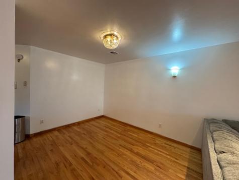 162 West 53rd Street Bayonne NJ 07002