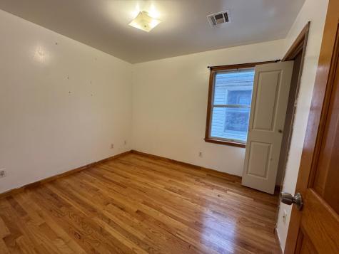 162 West 53rd Street Bayonne NJ 07002