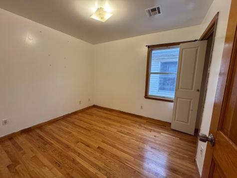162 West 53rd Street Bayonne NJ 07002