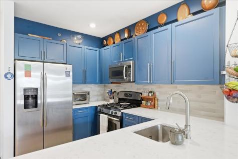 15 Freedom Way Jersey City NJ 07305
