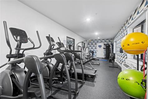 211 Baldwin Avenue Jersey City NJ 07306