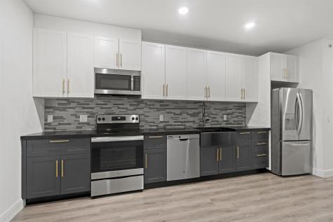 211 Baldwin Avenue Jersey City NJ 07306