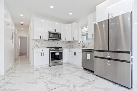 133 West 4th Street Bayonne NJ 07002
