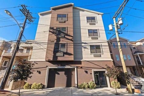 422-424 63rd Street West New York NJ 07093