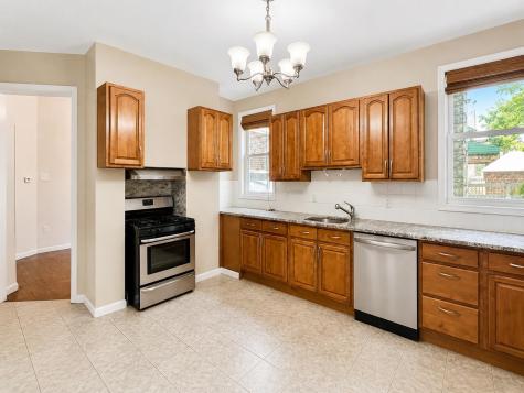 22 East 33rd Street Bayonne NJ 07002