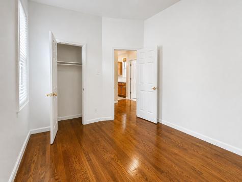 22 East 33rd Street Bayonne NJ 07002